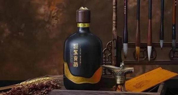 卓越汇 迎驾贡酒  业绩下滑 洞藏系显韧性